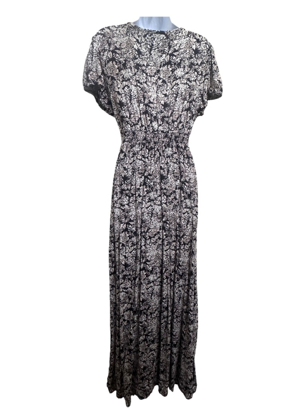 Pampelone Valentina Maxi Dress Black and Cream Floral V-Neck - Picture 4 of 12